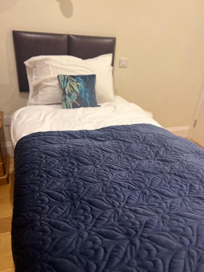 Hotel The 3*